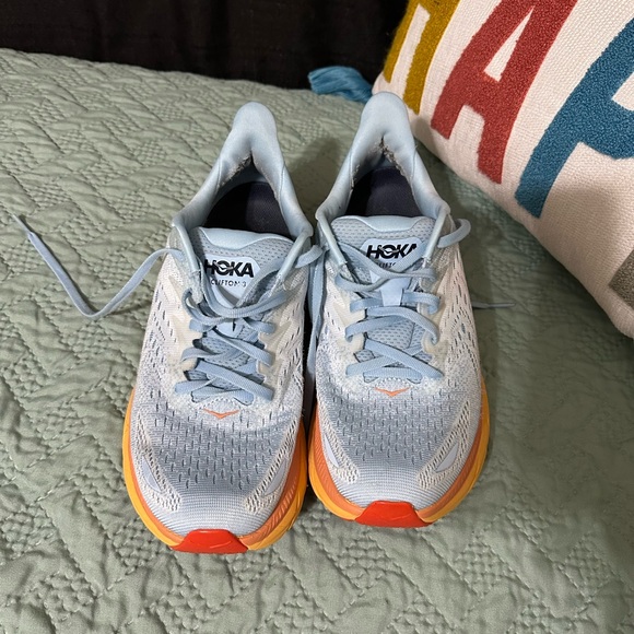 Hoka - Picture 9 of 16